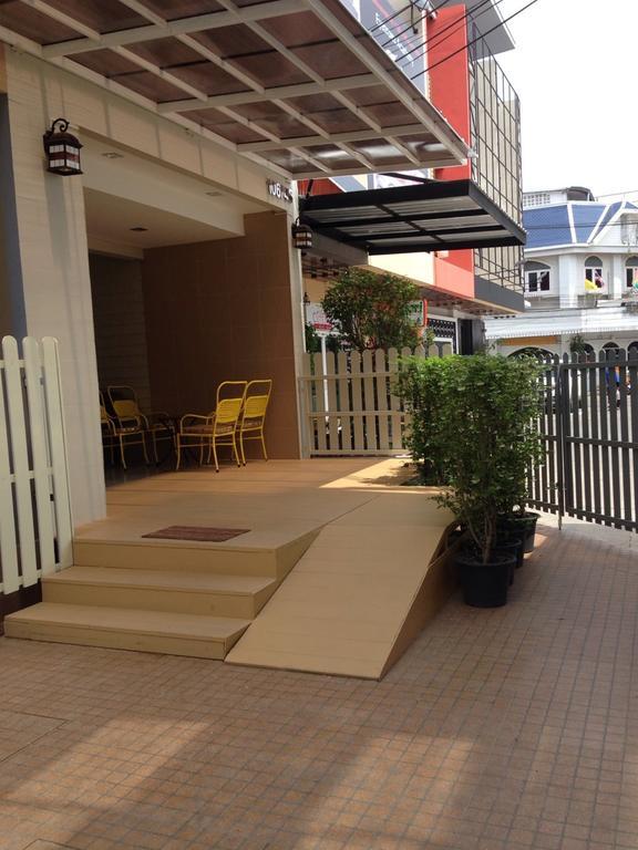 Prajaktra City Hostel Udon Thani Zewnętrze zdjęcie