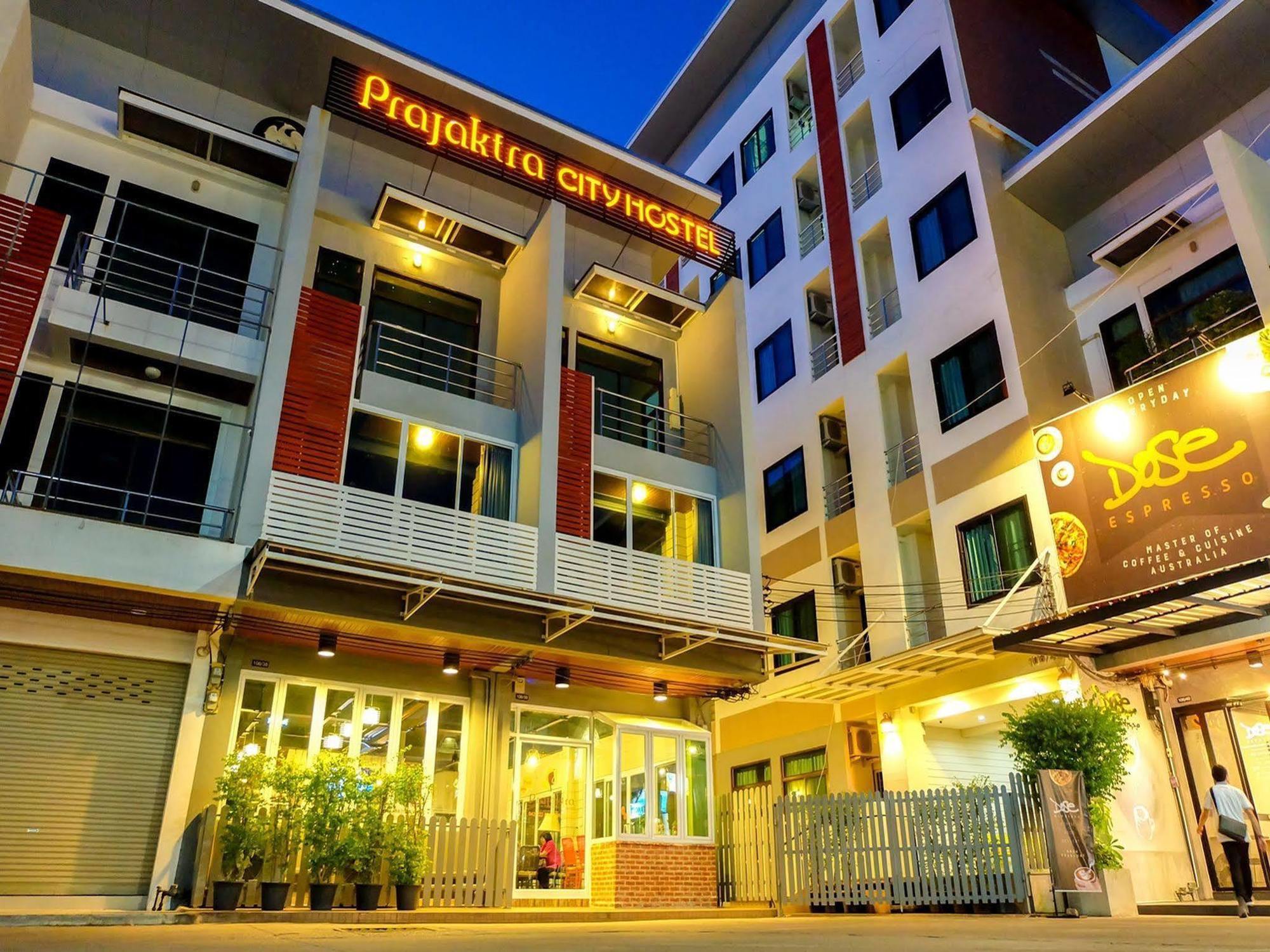 Prajaktra City Hostel Udon Thani Zewnętrze zdjęcie
